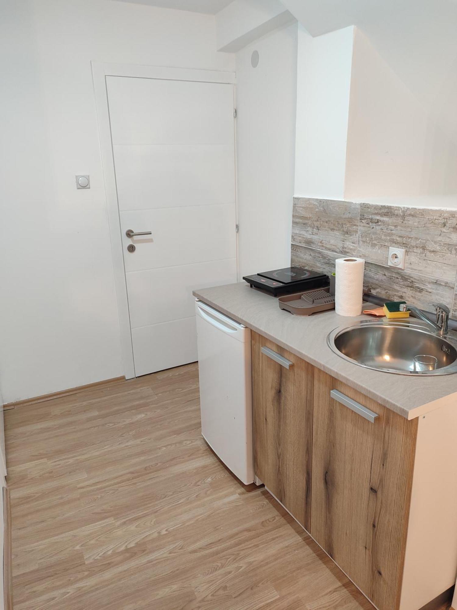 Apartmani Hub Ni Eksteriør billede